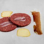 Hamburger con provola e speck